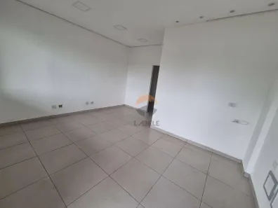 Ponto Comercial para venda ou aluguel, 82m² no Granja Viana, Cotia