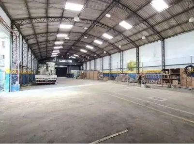 Galpão/Depósito/Armazém à venda, 2100m² no Paquetá, Santos