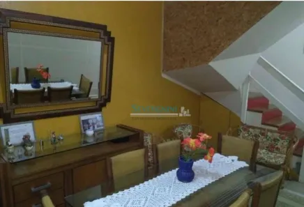Sobrado com 3 Quartos à venda, 136m² no Jardim do Bosque, Cachoeirinha