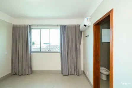 Casa de Condomínio com 3 Quartos para alugar, 270m² no Loteamento Portal do Sol II, Goiânia