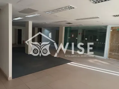 Ponto Comercial para venda ou aluguel, 690m² no Centro, Itu