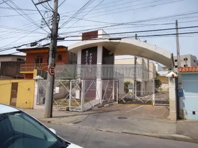 Casa de Condomínio com 3 Quartos para alugar, 87m² no Vila Haro, Sorocaba