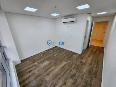 Sala Comercial para alugar, 30m² no Barra Olímpica, Rio de Janeiro