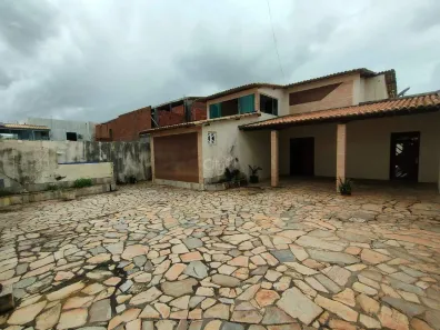 Casa com 3 Quartos para alugar, 300m² no Coroa do Meio, Aracaju