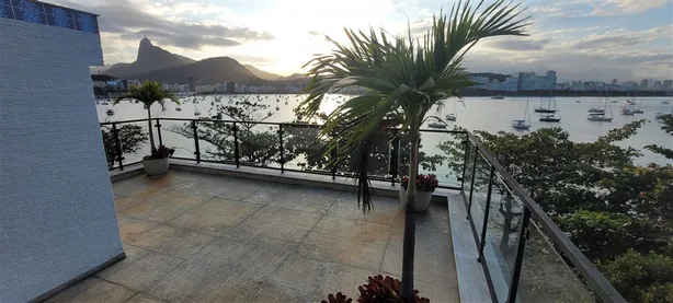 Casa com 4 Quartos para venda ou aluguel, 430m² no Urca, Rio de Janeiro