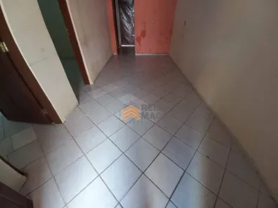 Casa de Condomínio com 3 Quartos para alugar, 56m² no Alecrim, Natal