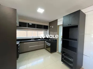 Casa de Condomínio com 3 Quartos para alugar, 225m² no Plano Diretor Sul, Palmas