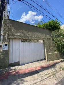 Casa com 4 Quartos para alugar, 140m² no Santa Tereza, Belo Horizonte