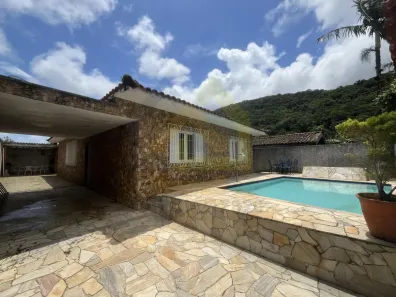 Casa com 4 Quartos à venda, 500m² no Guaiúba, Guarujá
