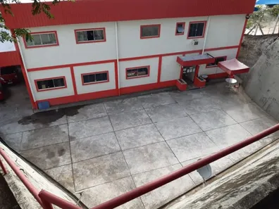 Galpão/Depósito/Armazém para venda ou aluguel, 400m² no Pedro do Rio, Petrópolis