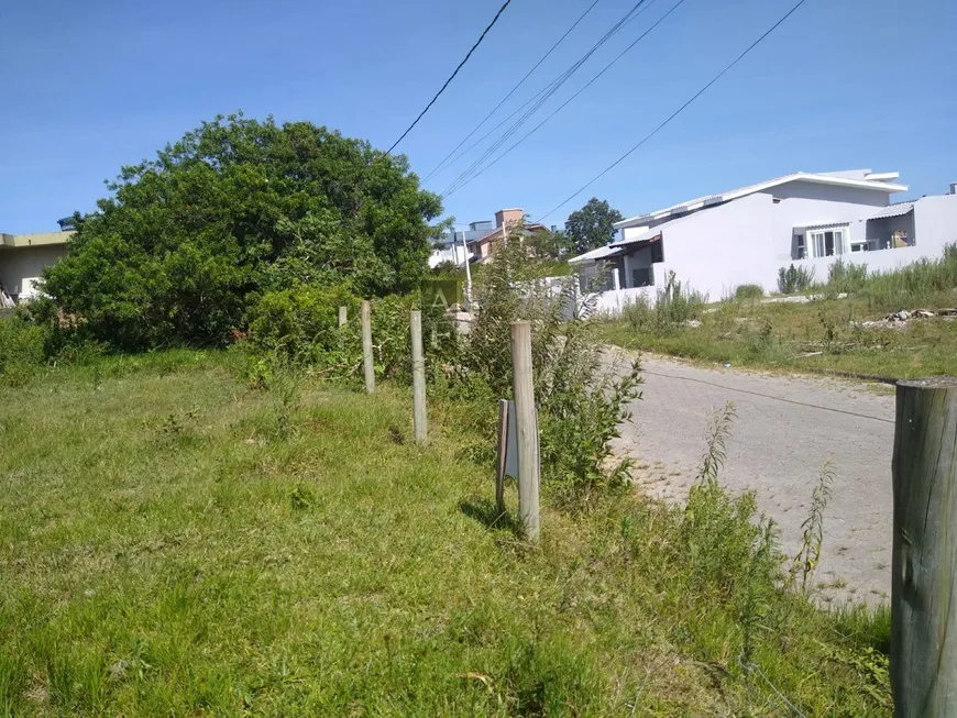 Foto 1 de Lote/Terreno à venda, 733m² em Ambrósio, Garopaba