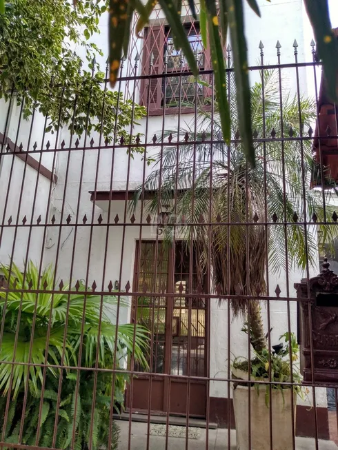 Foto 1 de Casa com 3 Quartos à venda, 399m² em Floresta, Porto Alegre