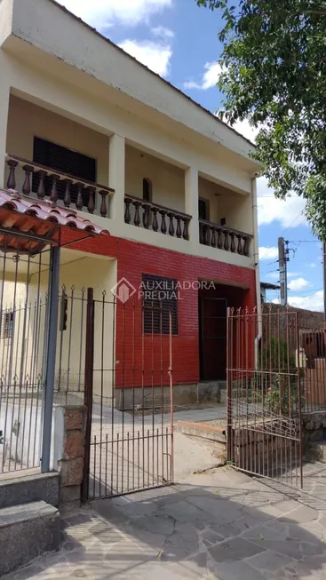 Foto 1 de Casa com 5 Quartos à venda, 220m² em Rubem Berta, Porto Alegre