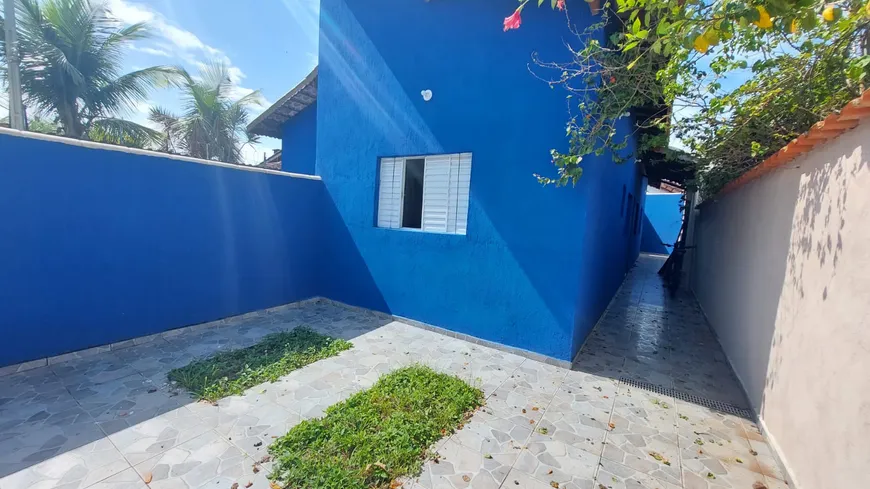 Foto 1 de Casa com 2 Quartos à venda, 70m² em Balneário Itaoca, Mongaguá