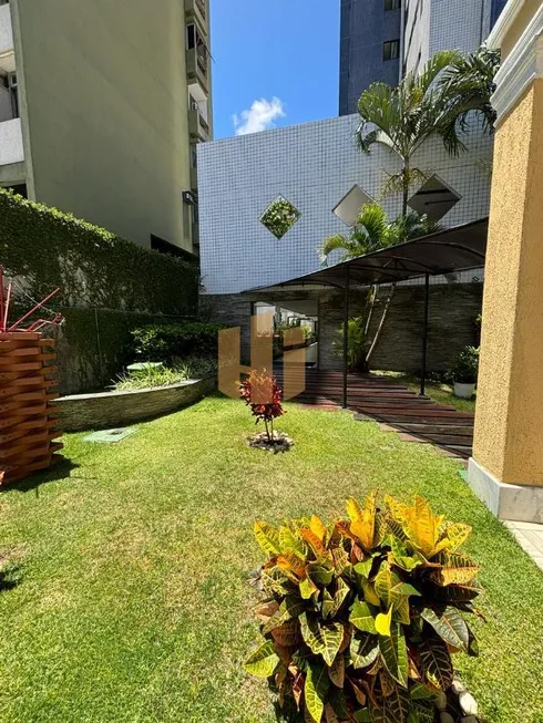 Foto 1 de Apartamento com 3 Quartos à venda, 77m² em Graças, Recife