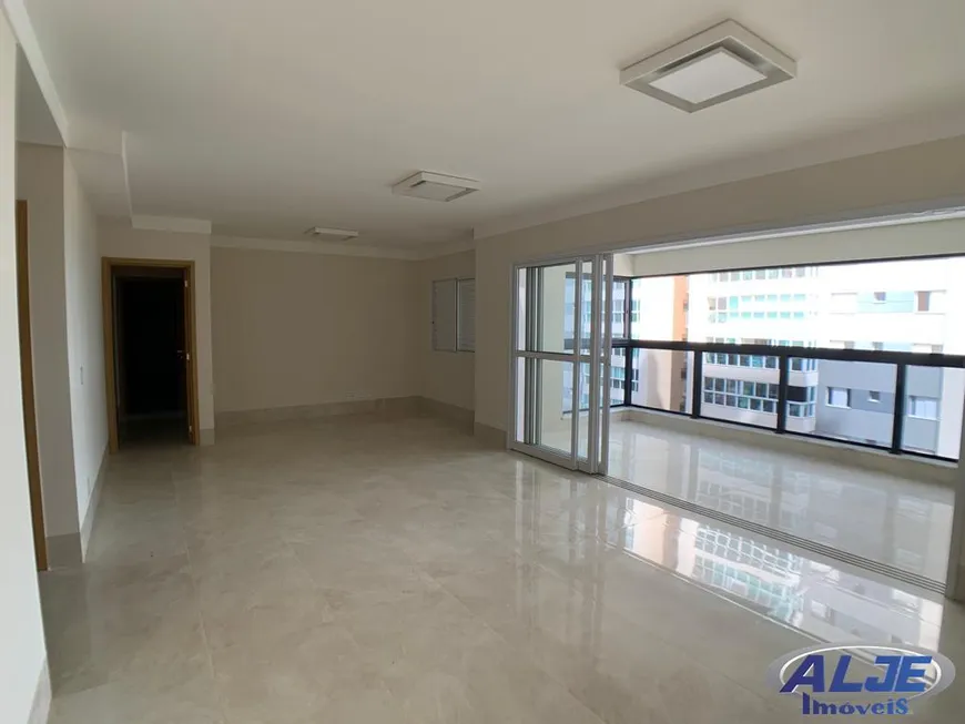 Foto 1 de Apartamento com 3 Quartos à venda, 154m² em Barbosa, Marília