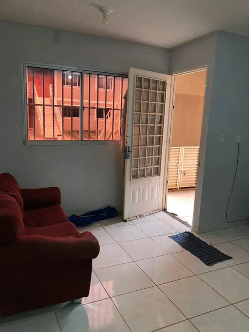 Foto 1 de Apartamento com 2 Quartos para alugar, 45m² em Setor de Chacaras Anhanguera B, Valparaíso de Goiás