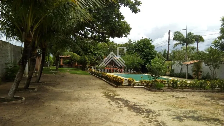 Foto 1 de Fazenda/Sítio com 3 Quartos à venda, 3370m² em Tamatanduba, Eusébio