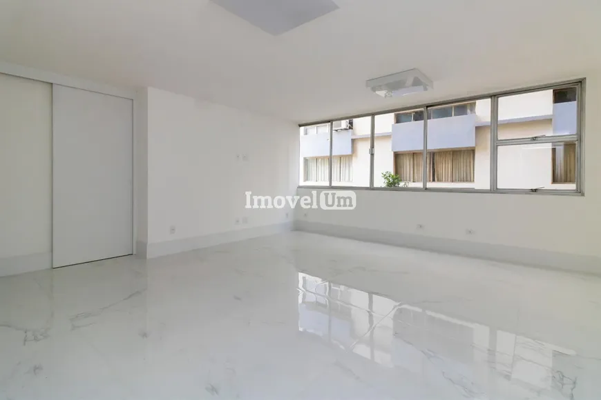 Foto 1 de Apartamento com 4 Quartos à venda, 120m² em Santa Cecília, São Paulo