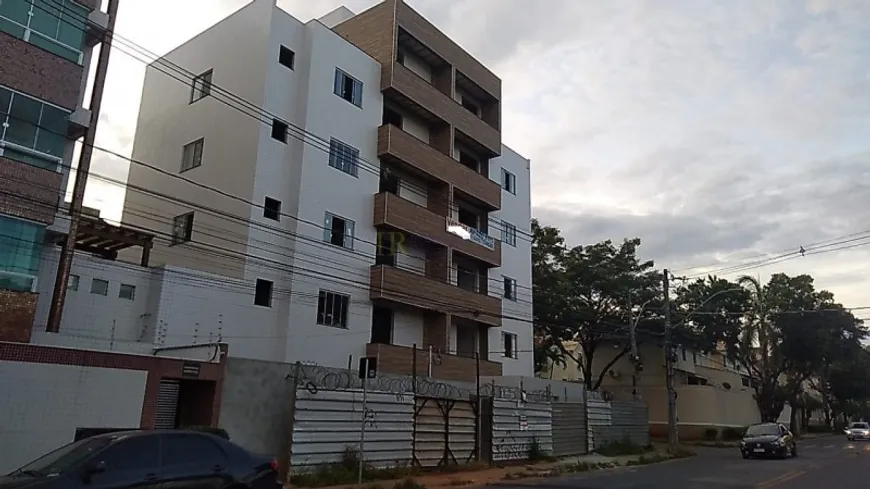 Foto 1 de Apartamento com 3 Quartos à venda, 224m² em Cabral, Contagem