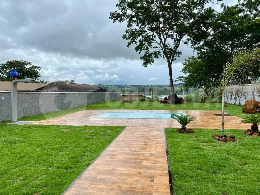 Foto 1 de Fazenda/Sítio com 3 Quartos à venda, 240m² em Chacara Represa de Miranda, Uberlândia