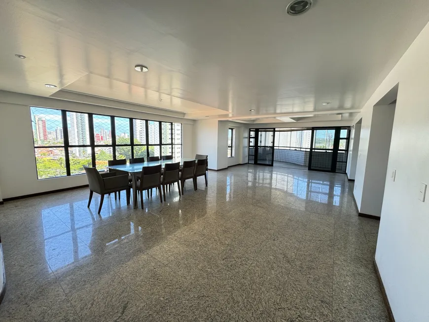 Foto 1 de Apartamento com 5 Quartos à venda, 303m² em Lagoa Nova, Natal