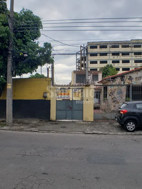 Foto 1 de Casa com 2 Quartos para alugar, 85m² em Campo Grande, Rio de Janeiro