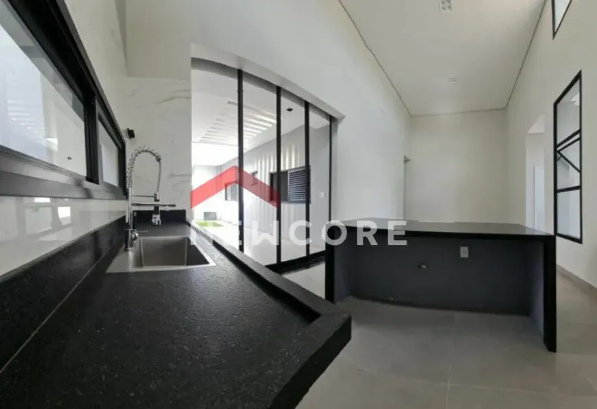 Foto 1 de Casa com 3 Quartos à venda, 159m² em Aclimacao, Uberlândia