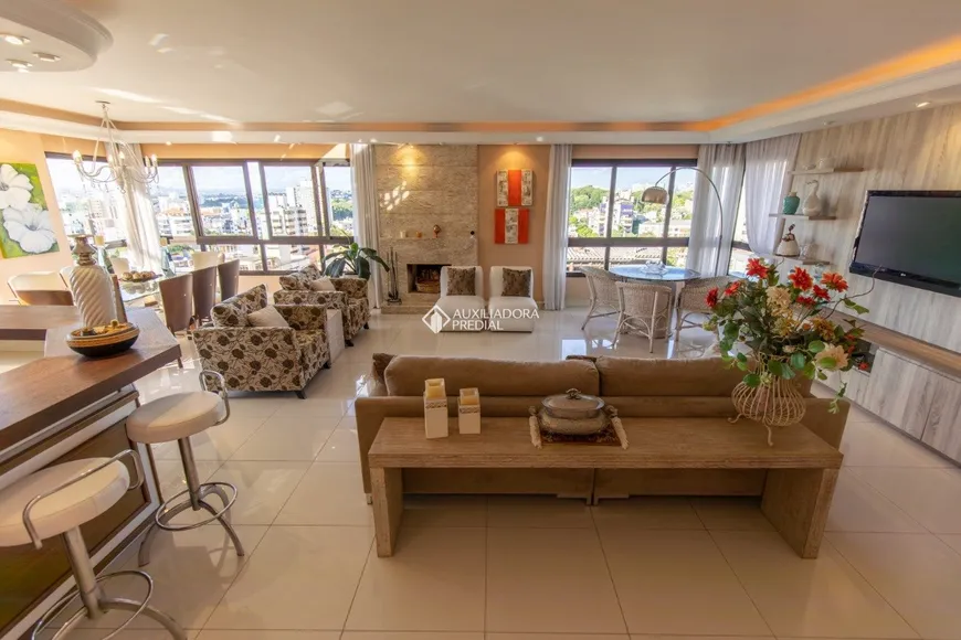 Foto 1 de Apartamento com 3 Quartos à venda, 177m² em Higienópolis, Porto Alegre