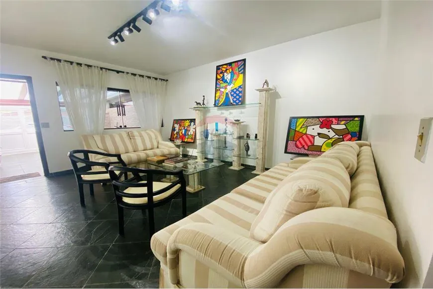Foto 1 de Sobrado com 2 Quartos à venda, 125m² em Vila Santa Rosa, Guarujá