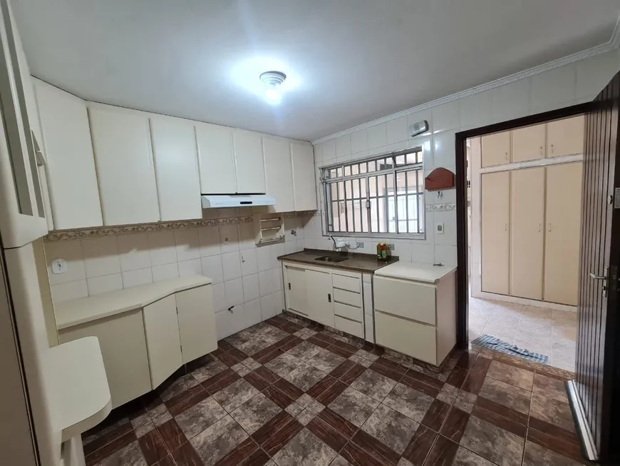 Foto 1 de Casa com 2 Quartos à venda, 108m² em Planalto, São Bernardo do Campo