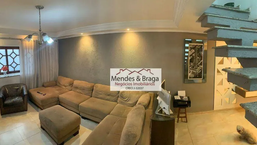 Foto 1 de Sobrado com 3 Quartos para venda ou aluguel, 180m² em Vila Augusta, Guarulhos