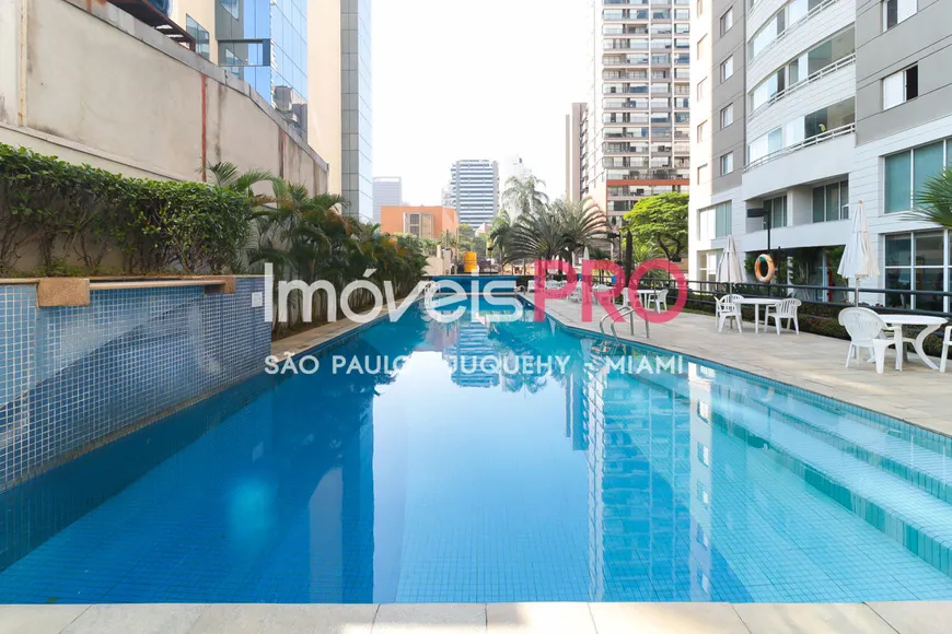 Foto 1 de Apartamento com 3 Quartos à venda, 110m² em Moema, São Paulo