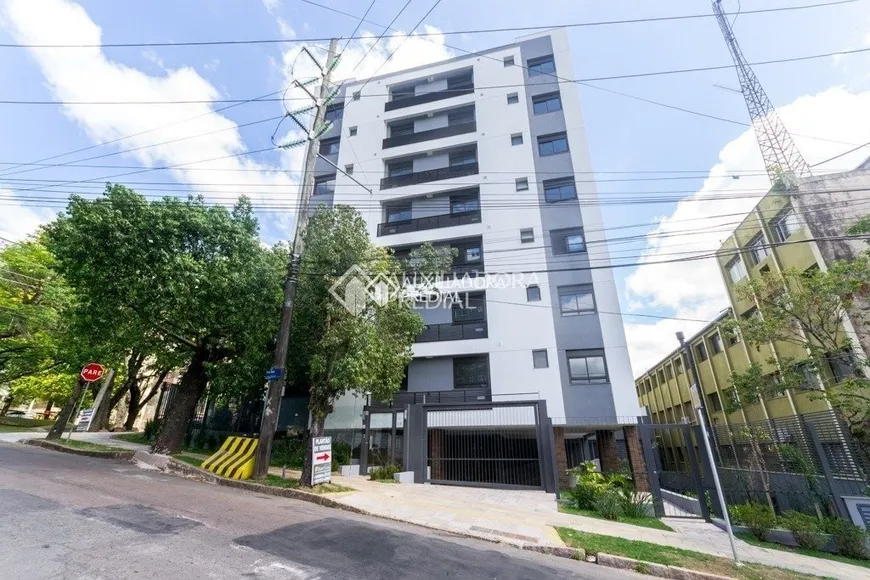 Foto 1 de Apartamento com 2 Quartos à venda, 64m² em Passo da Areia, Porto Alegre