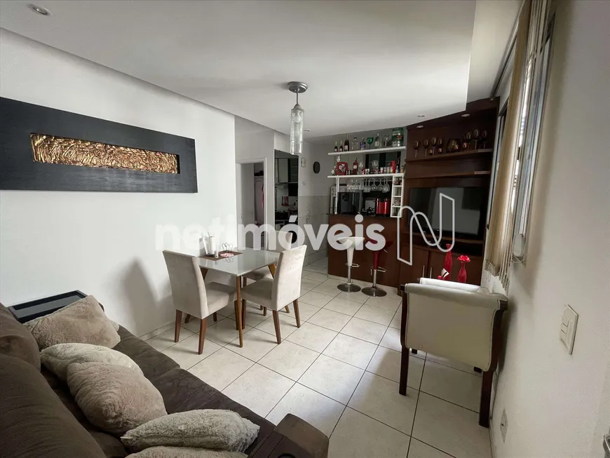 Foto 1 de Apartamento com 2 Quartos à venda, 44m² em Arpoador, Contagem