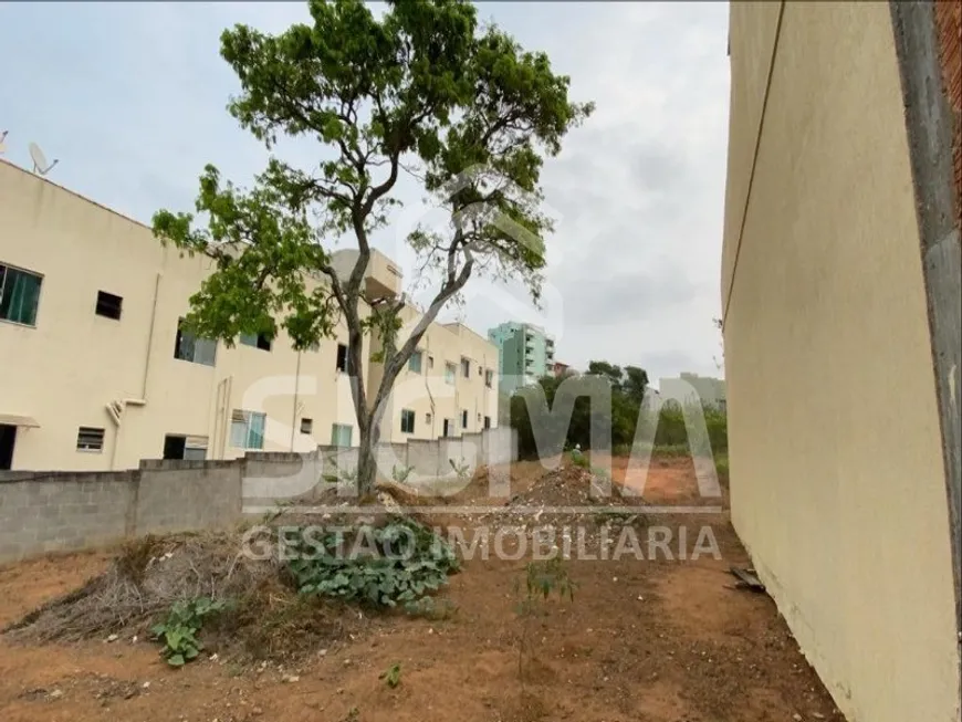 Foto 1 de Lote/Terreno à venda, 600m² em Jardim Guanabara, Macaé