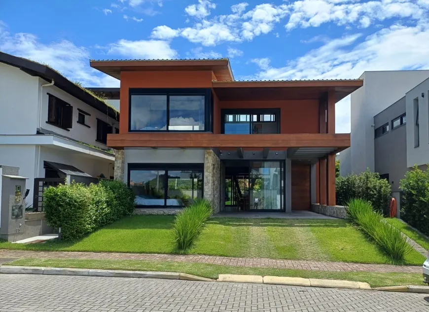 Foto 1 de Casa de Condomínio com 4 Quartos à venda, 323m² em Morro das Pedras, Florianópolis