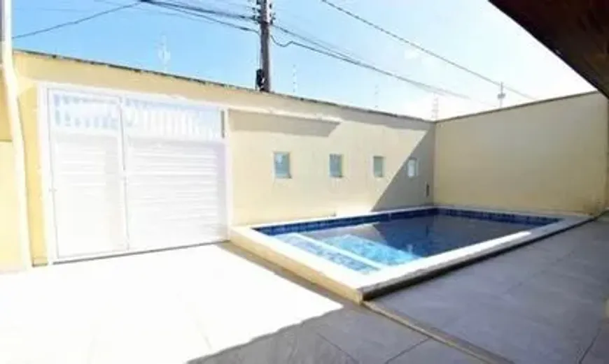 Foto 1 de Casa com 2 Quartos à venda, 55m² em Parque Jacaraípe, Serra