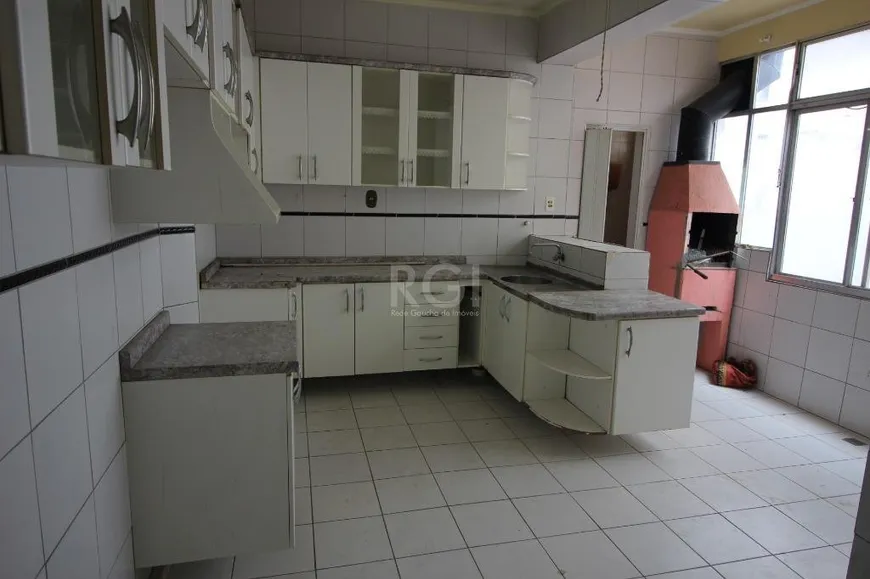 Foto 1 de Apartamento com 3 Quartos à venda, 120m² em Santa Cecília, Porto Alegre