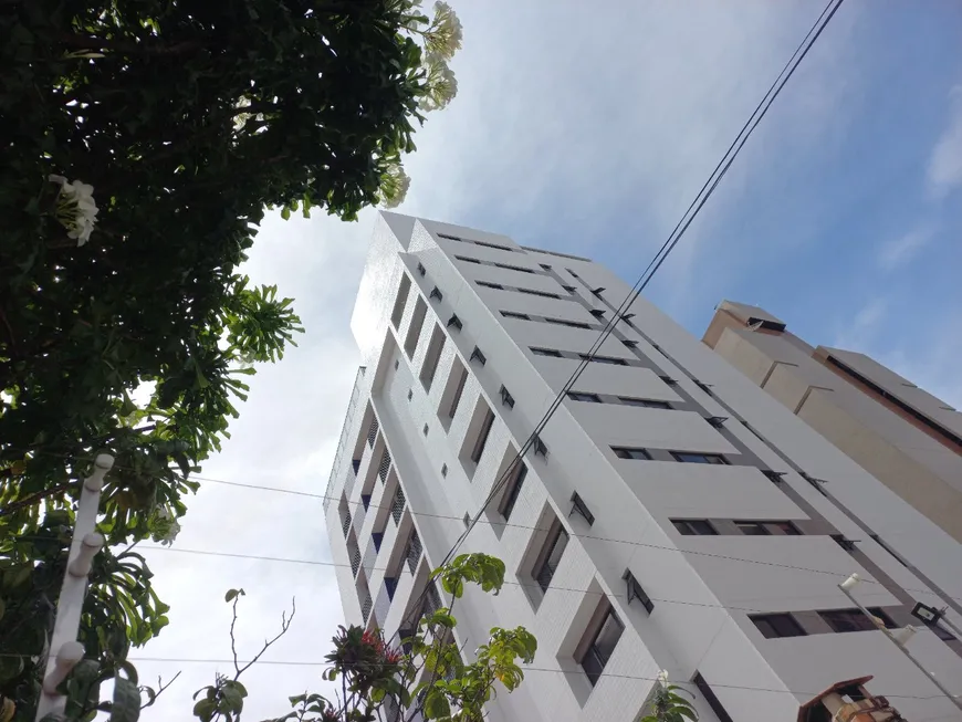 Foto 1 de Apartamento com 2 Quartos à venda, 67m² em Manaíra, João Pessoa