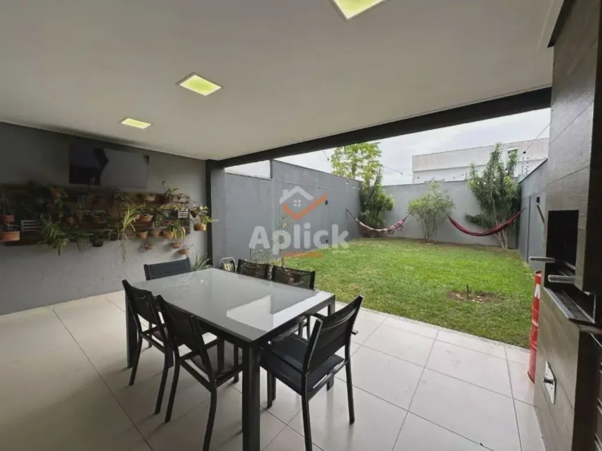 Foto 1 de Casa com 3 Quartos à venda, 192m² em Morada de Laranjeiras, Serra