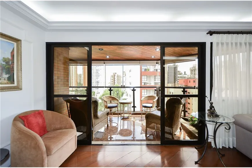 Foto 1 de Apartamento com 4 Quartos à venda, 221m² em Panamby, São Paulo