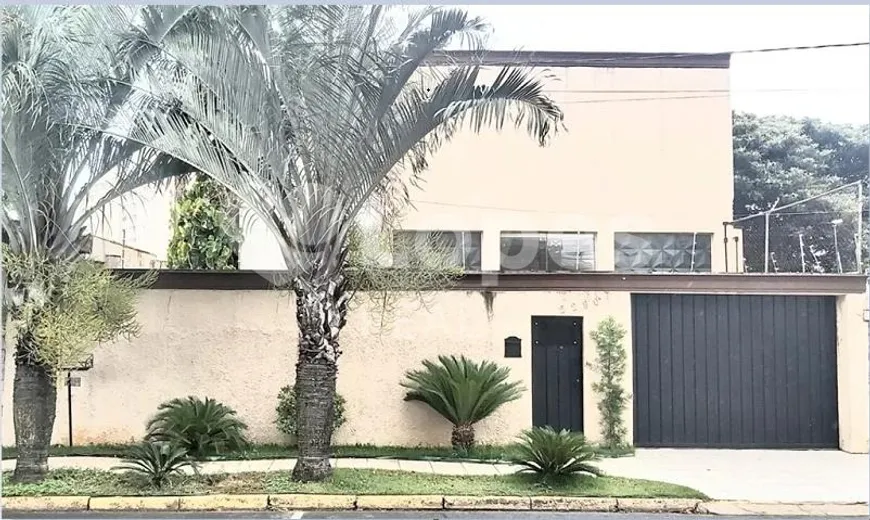 Foto 1 de Sobrado com 4 Quartos à venda, 253m² em Vila Anhangüera, Campinas