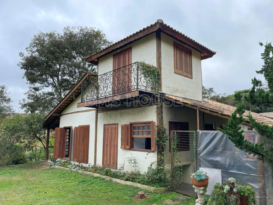 Foto 1 de Casa com 2 Quartos à venda, 127m² em Granja Viana, Cotia