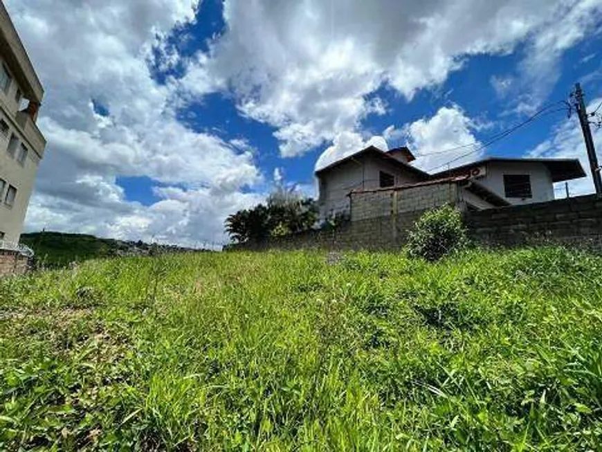 Foto 1 de Cobertura com 3 Quartos à venda, 140m² em Manacás, Belo Horizonte