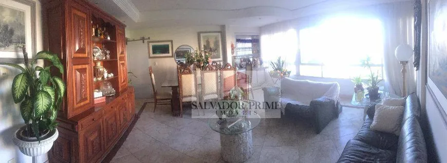 Foto 1 de Apartamento com 3 Quartos à venda, 120m² em Candeal, Salvador