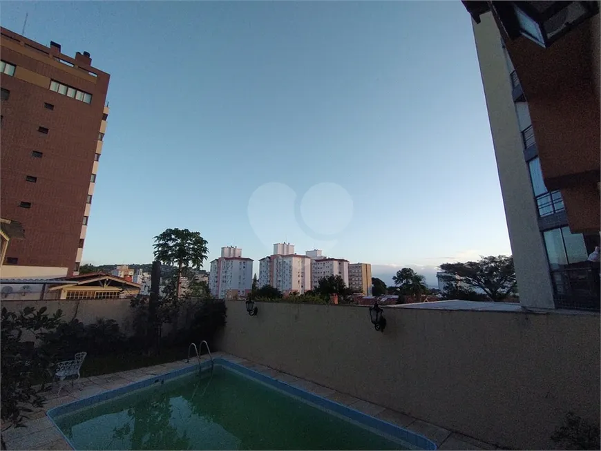 Foto 1 de Casa com 7 Quartos à venda, 335m² em Tristeza, Porto Alegre