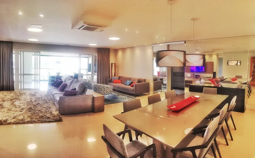 Foto 1 de Apartamento com 3 Quartos à venda, 236m² em Vila Gilda, Santo André