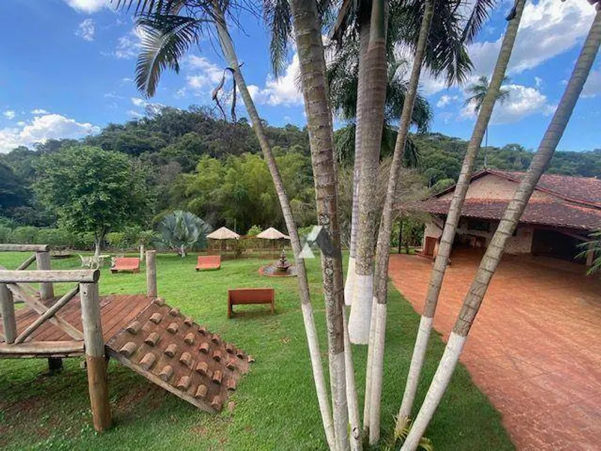 Foto 1 de Fazenda/Sítio com 3 Quartos à venda, 15000m² em Zona Rural, Belo Horizonte