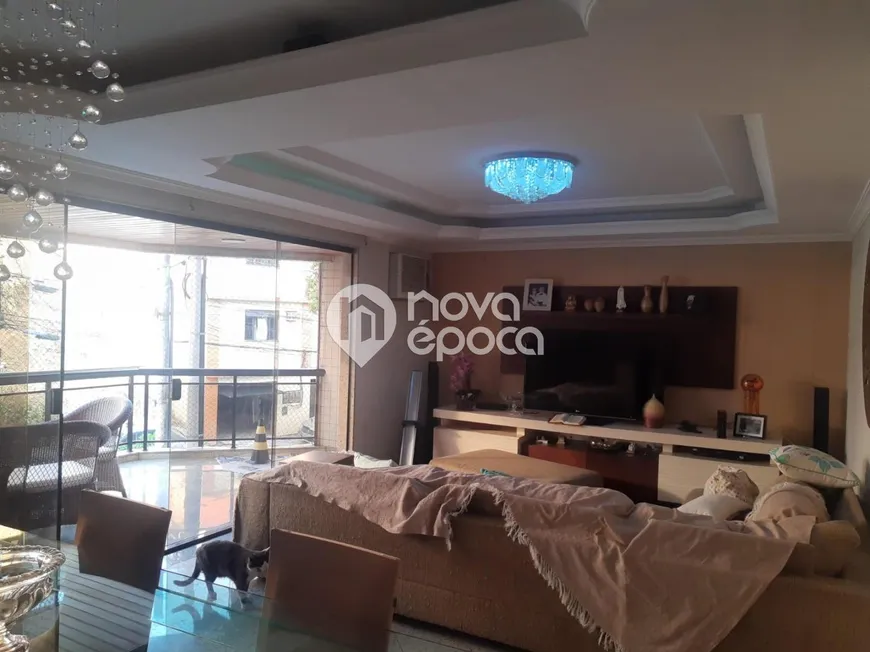 Foto 1 de Apartamento com 3 Quartos à venda, 160m² em Vila Kosmos, Rio de Janeiro